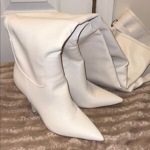 Women's Pointed-Toe Knee-High Boots in White